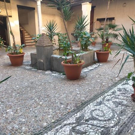 Abadia Suites Granada Exterior photo