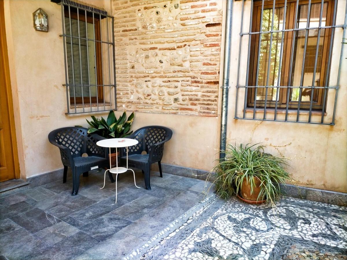 Abadia Suites Granada Exterior photo