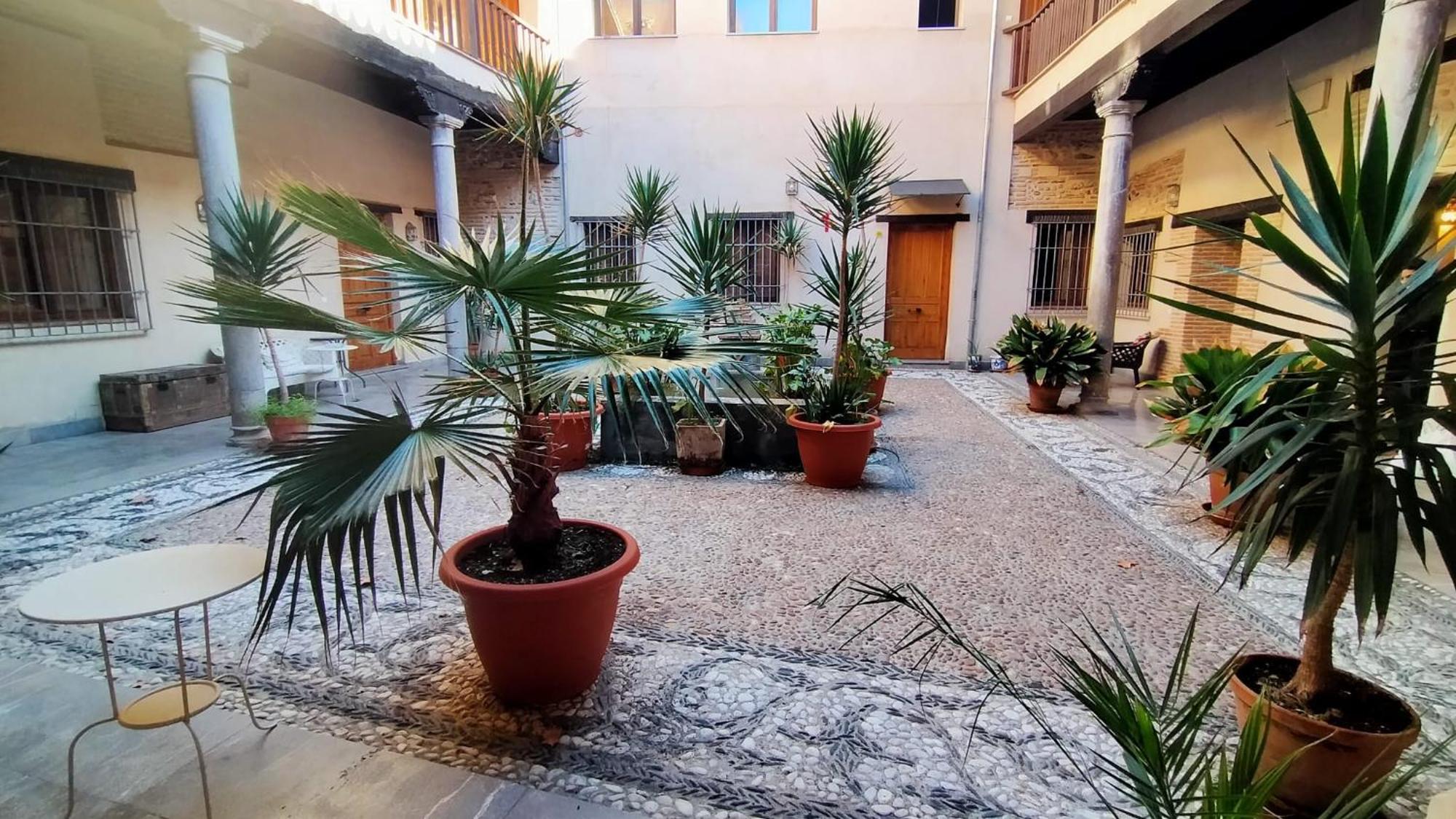 Abadia Suites Granada Exterior photo