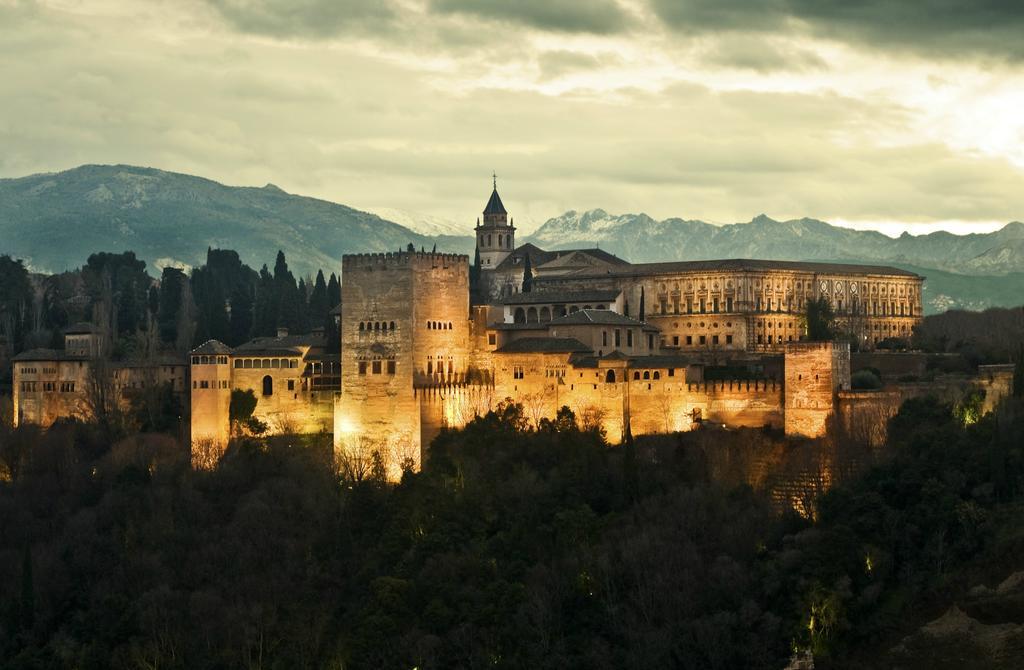 Abadia Suites Granada Exterior photo