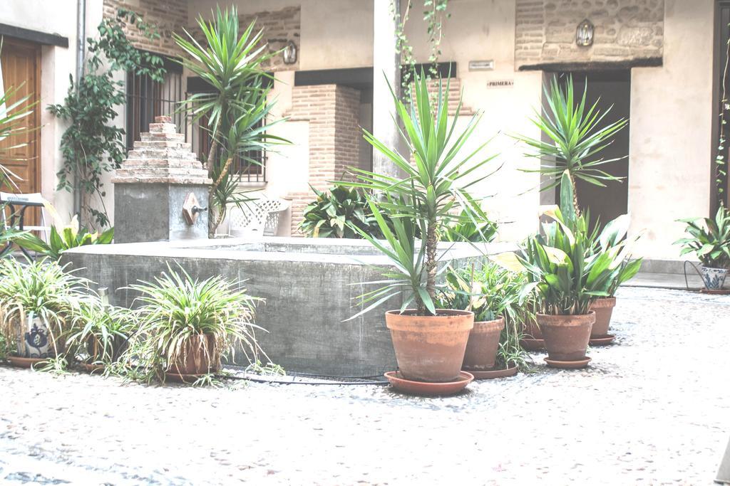 Abadia Suites Granada Exterior photo