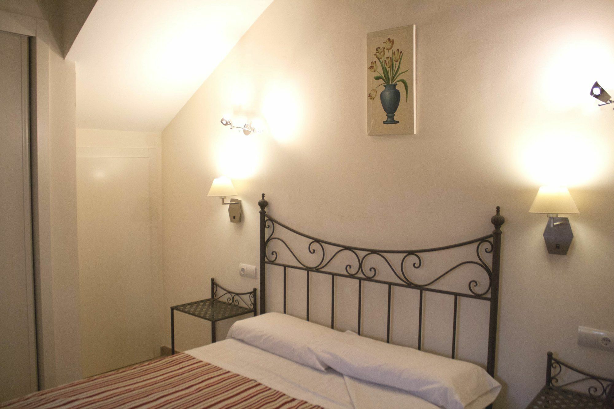 Abadia Suites Granada Exterior photo